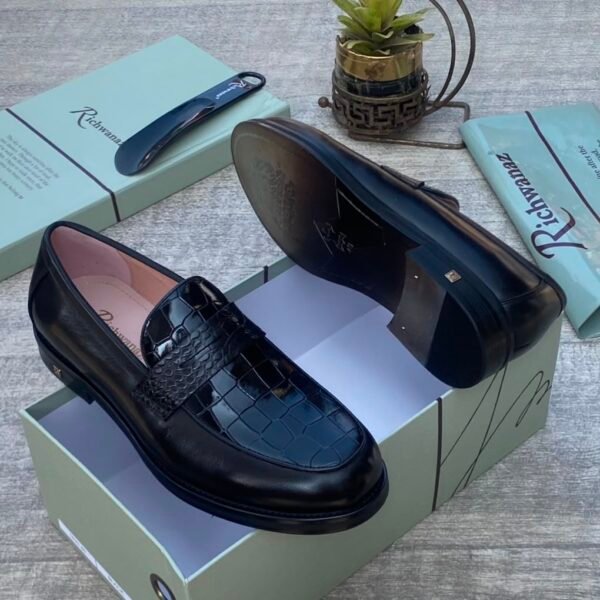 Richwana Black Leather Loafers with Croco Texture, Exquisite Luxury Footwear for the Discerning Individual